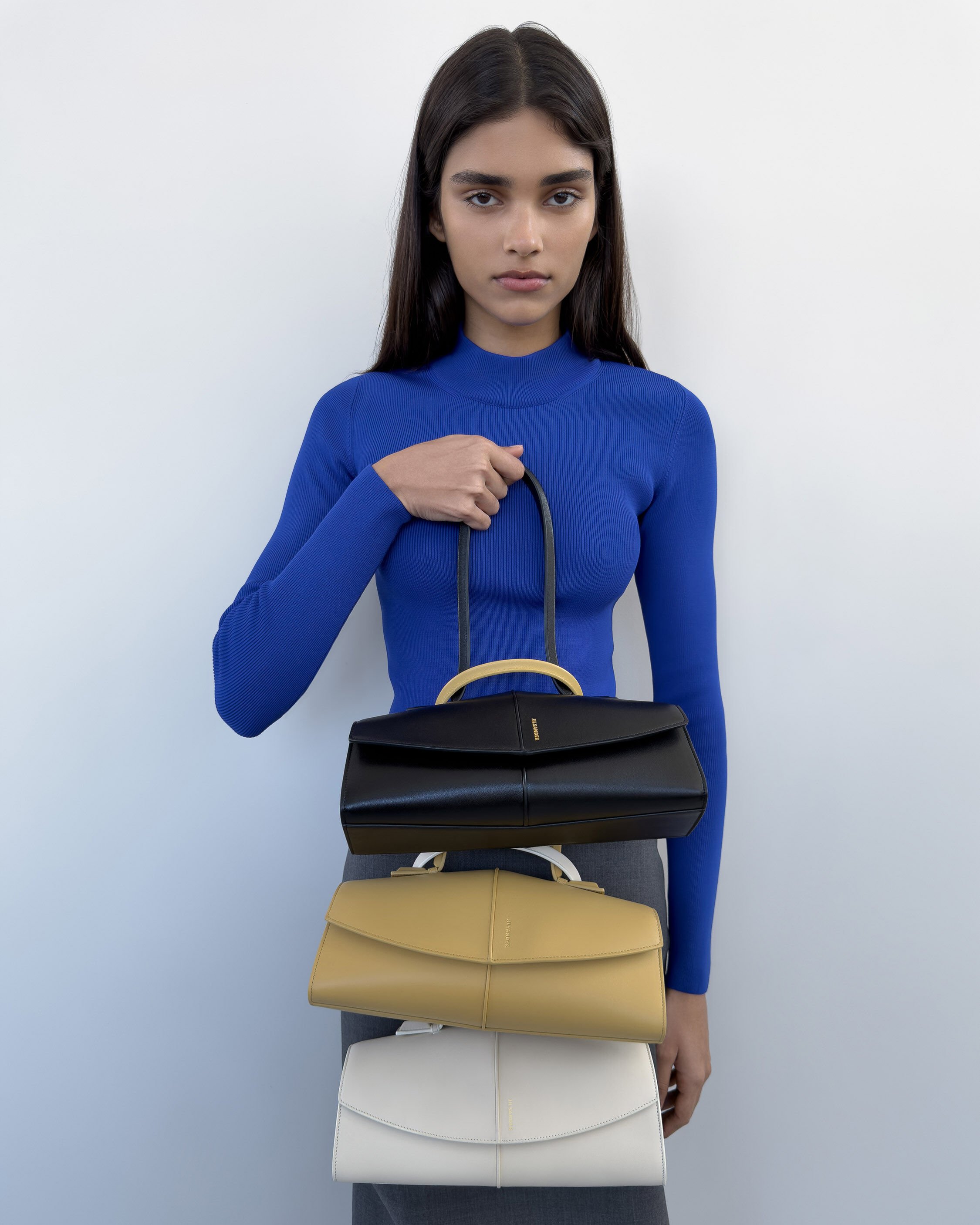 THE LINEA BAG