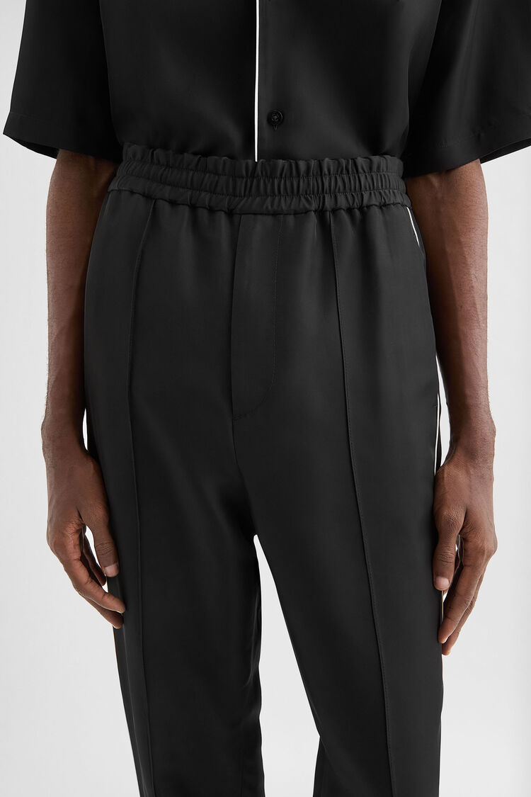 Fluid Viscose Tapered Trousers - Trousers Fluid Viscose Tapered Trousers - Trousers - Image 5