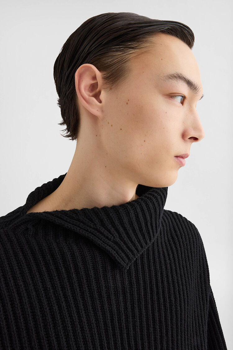 Wool High-Neck Sweater - Sweaters Wool High-Neck Sweater - Sweaters - Image 3