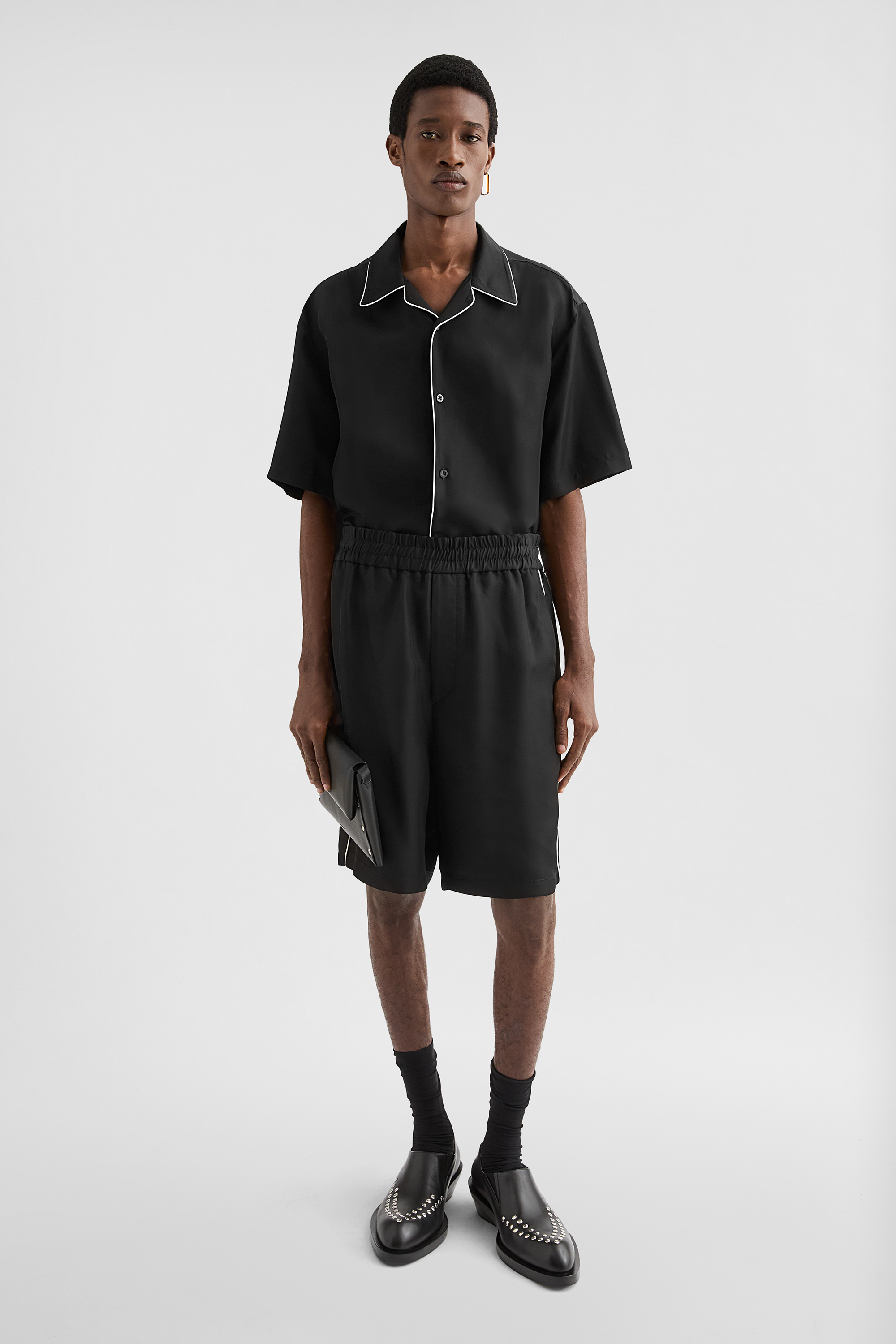 Fluid Viscose Shorts - Trousers - Image 1