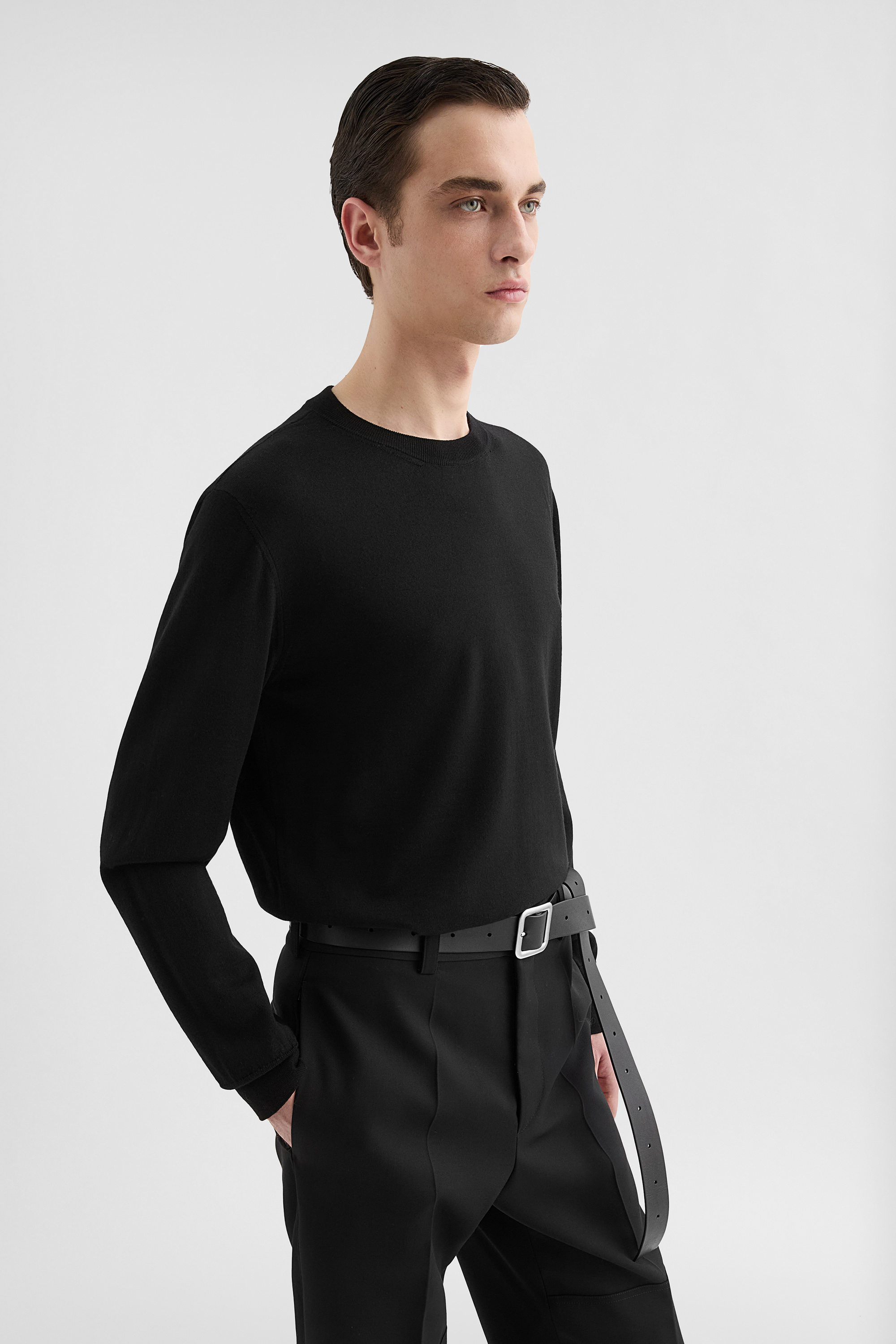 Lightweight Wool Crew-Neck Sweater - Sweaters - Image 2