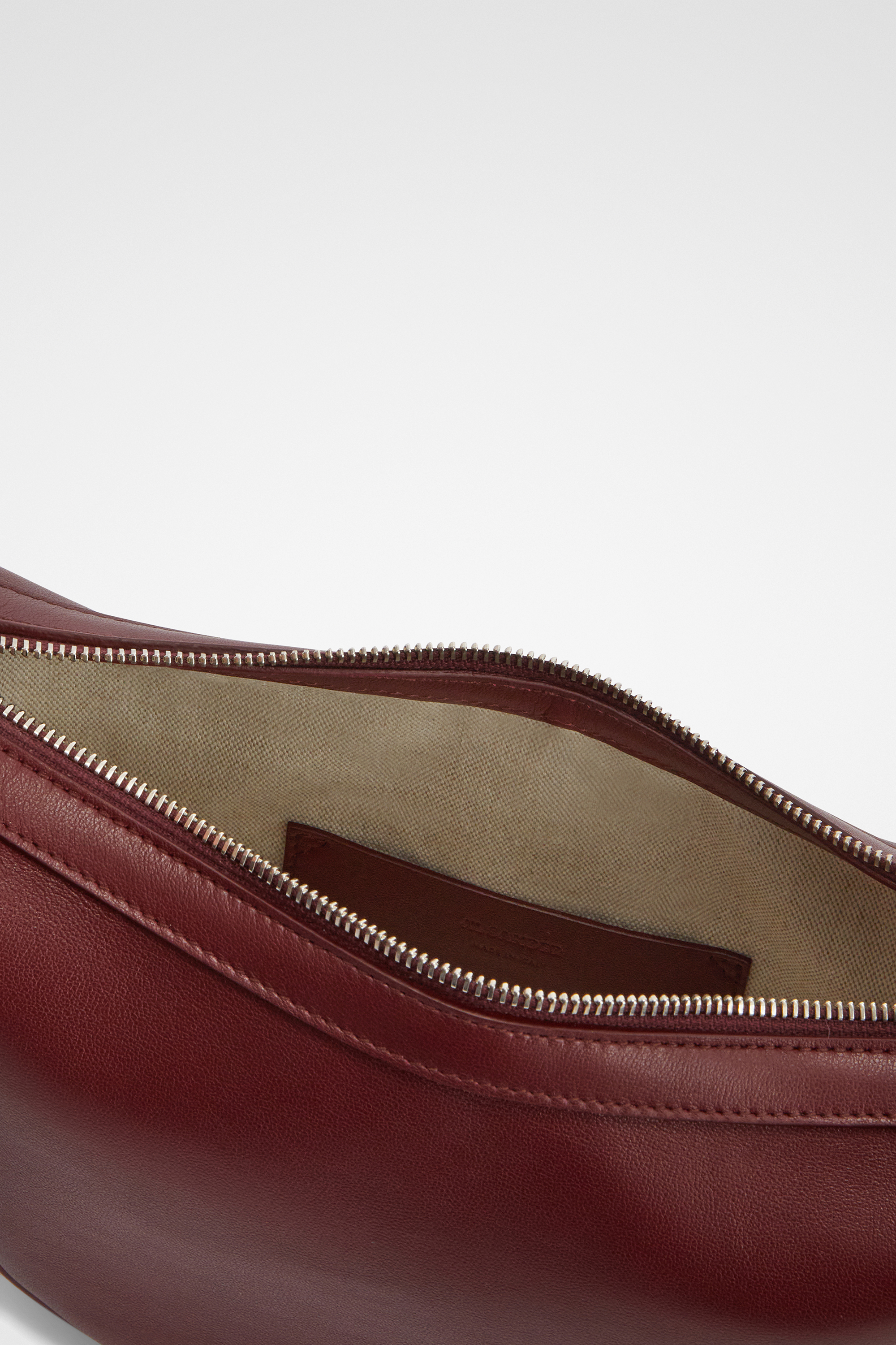 Knot Small - Crossbodies - Image 4