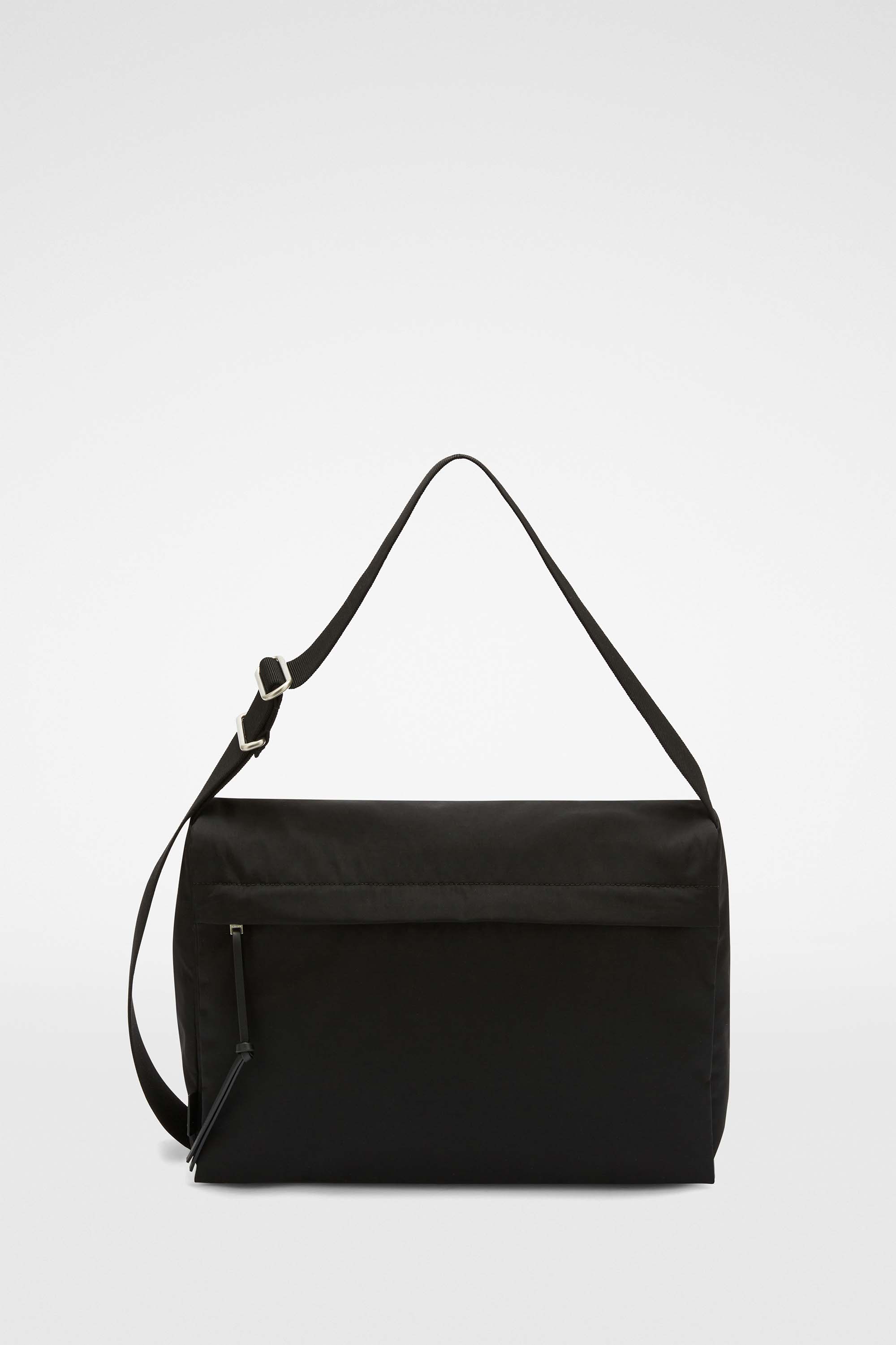 Soft Messenger Large - Crossbodies - Image 1