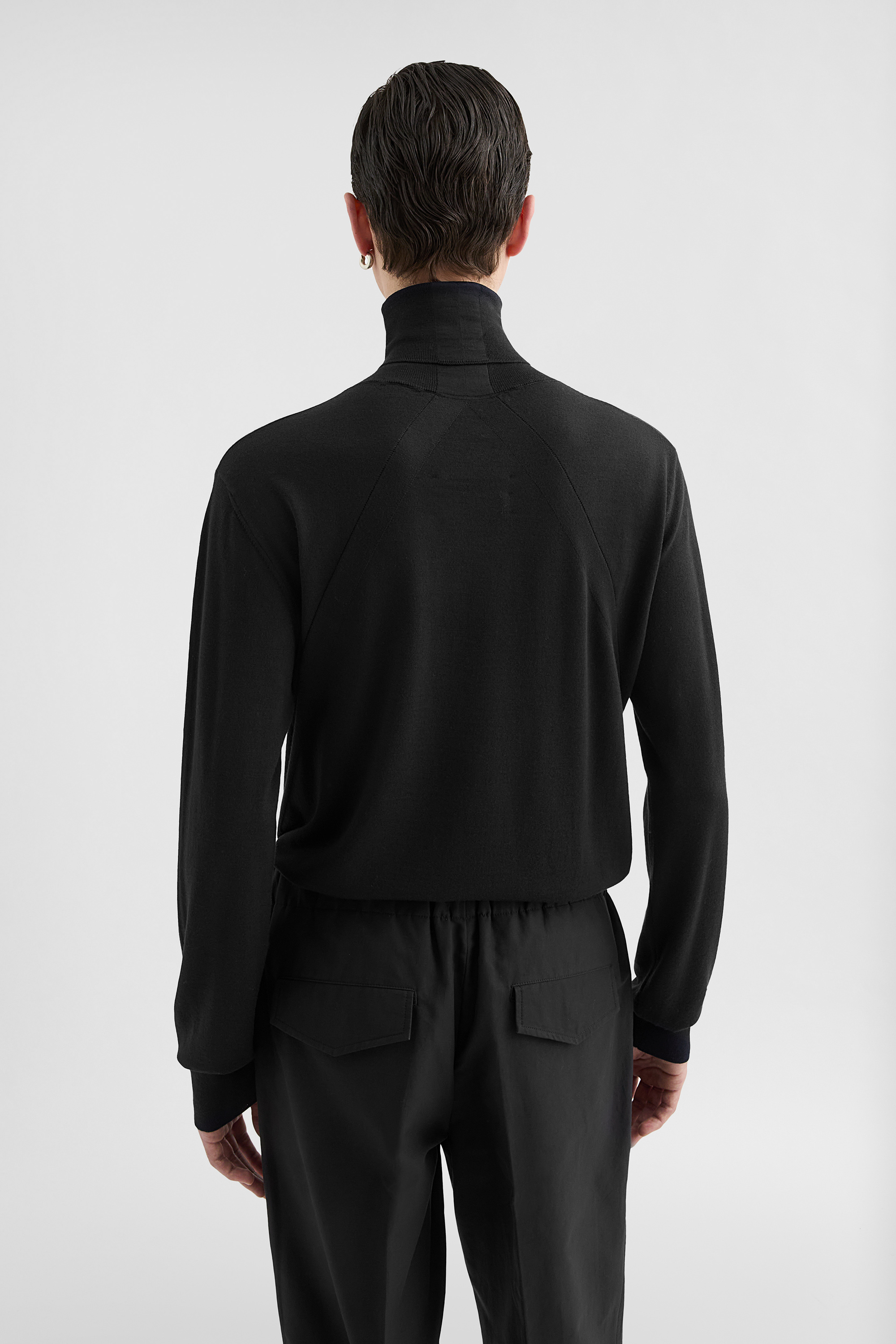 Lightweight Wool High-Neck Sweater - Sweaters - Image 4