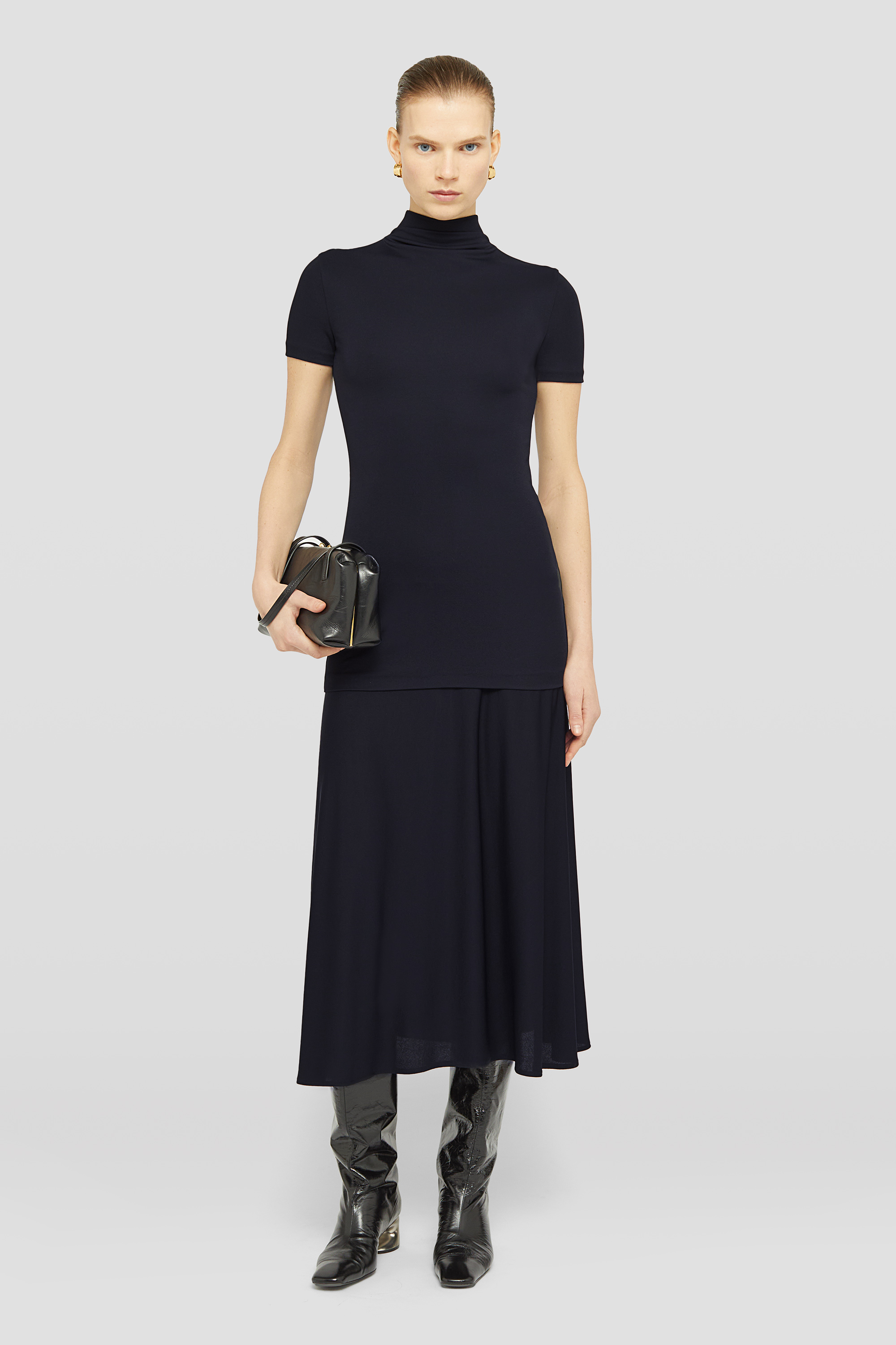 Kleid mit Stehkragen aus fließender Viskose - Kleider - Image 1