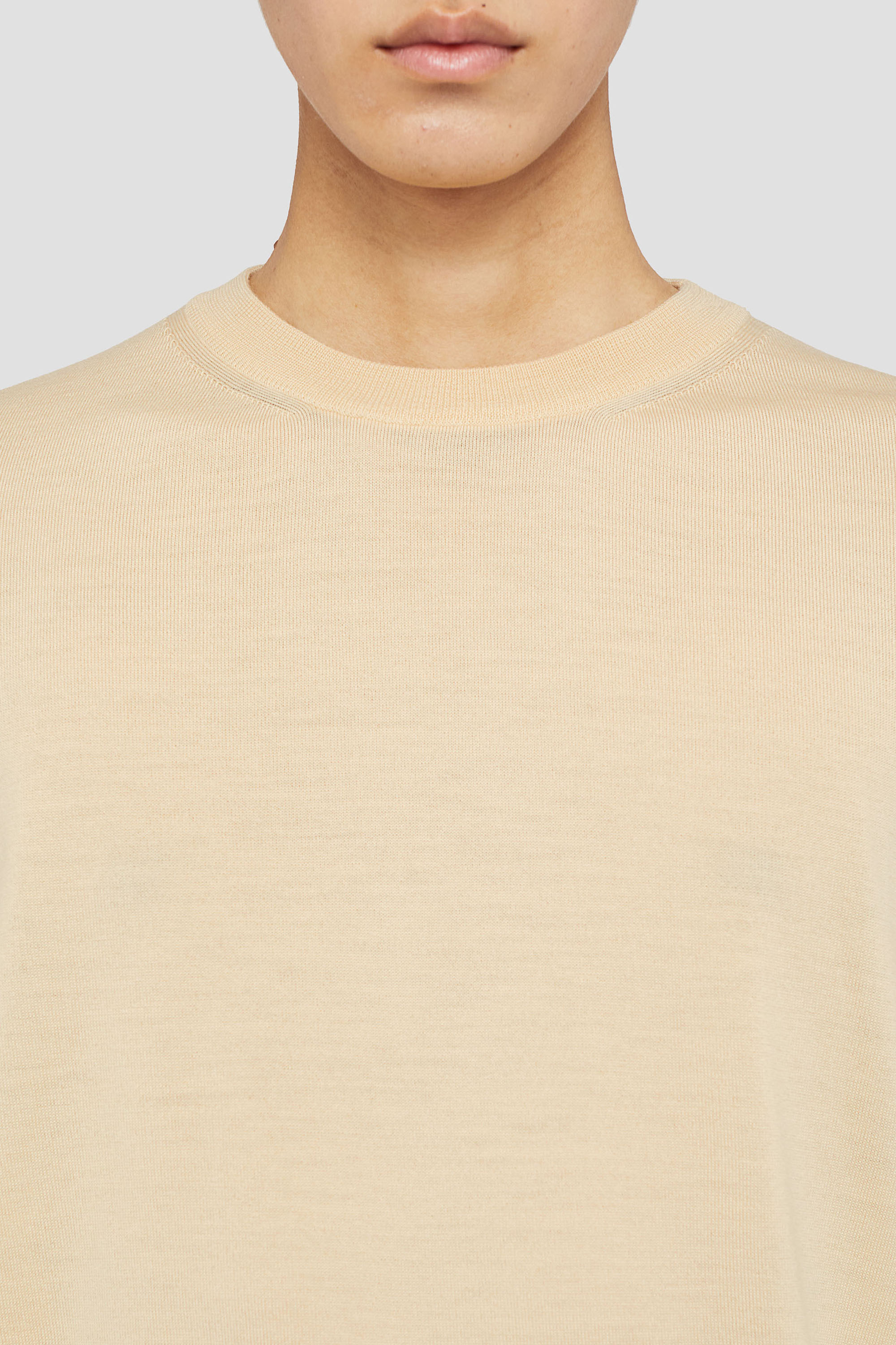 Lightweight Wool Crew-Neck Sweater - Sweaters - Image 4