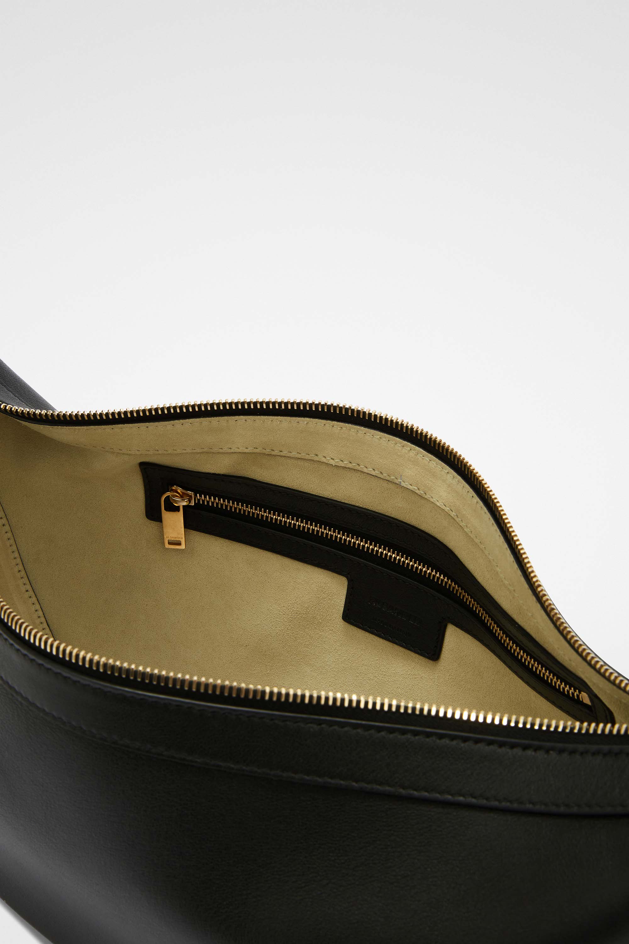 Knot Medium - Crossbodies - Image 4