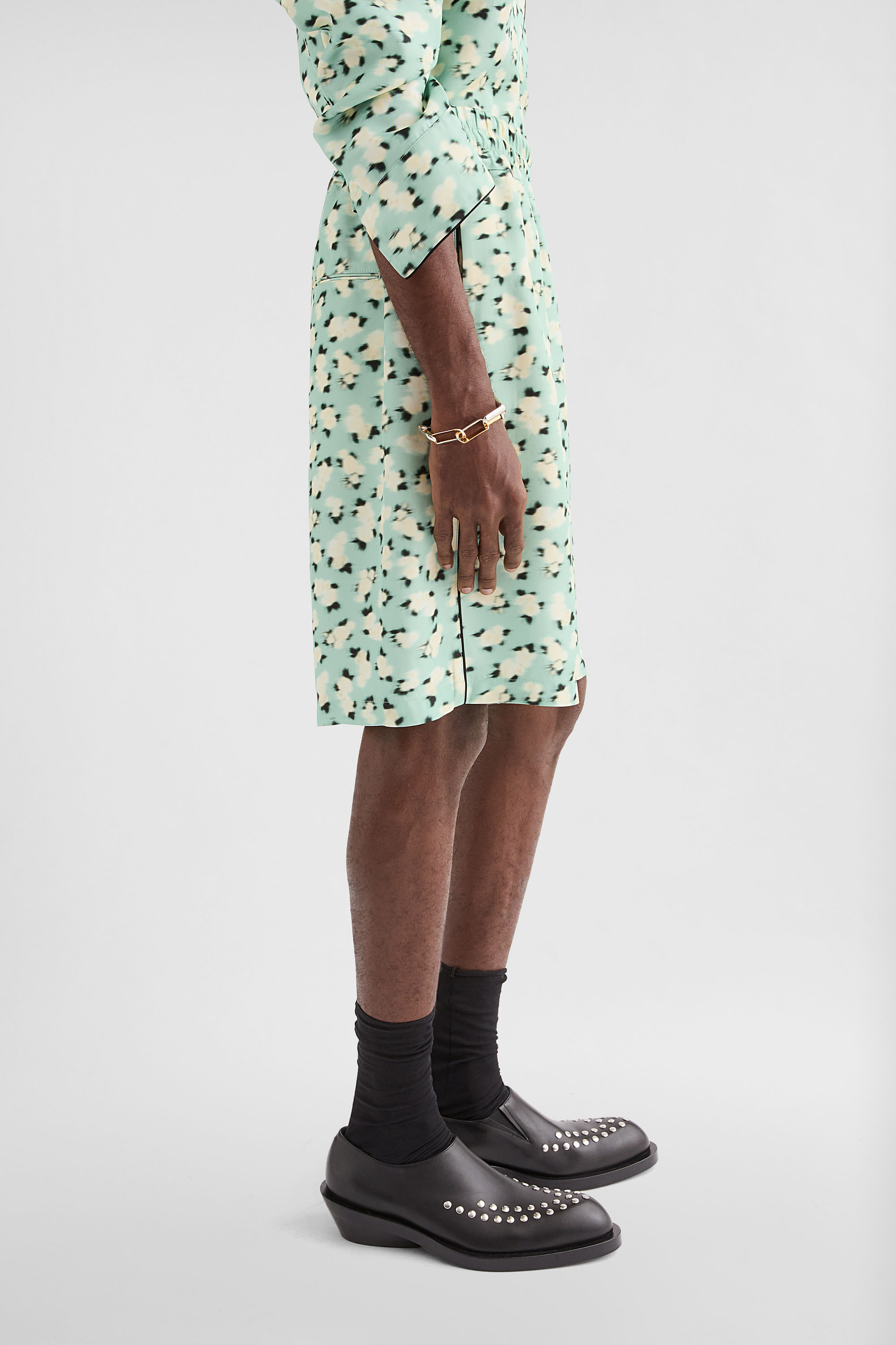 Fluid Viscose Printed Shorts - Trousers - Image 3