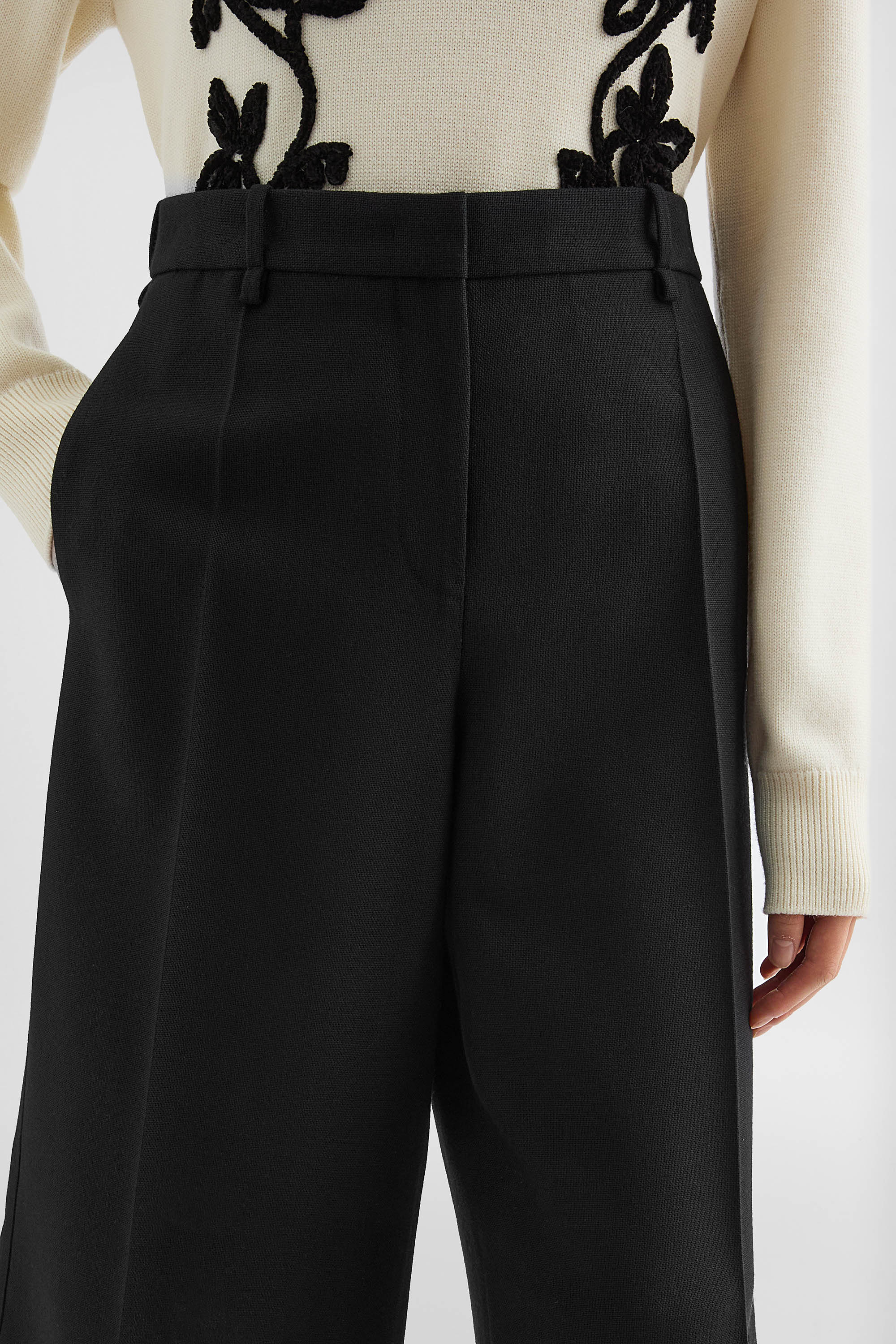 Wool Canvas Bermuda Shorts - Trousers - Image 5