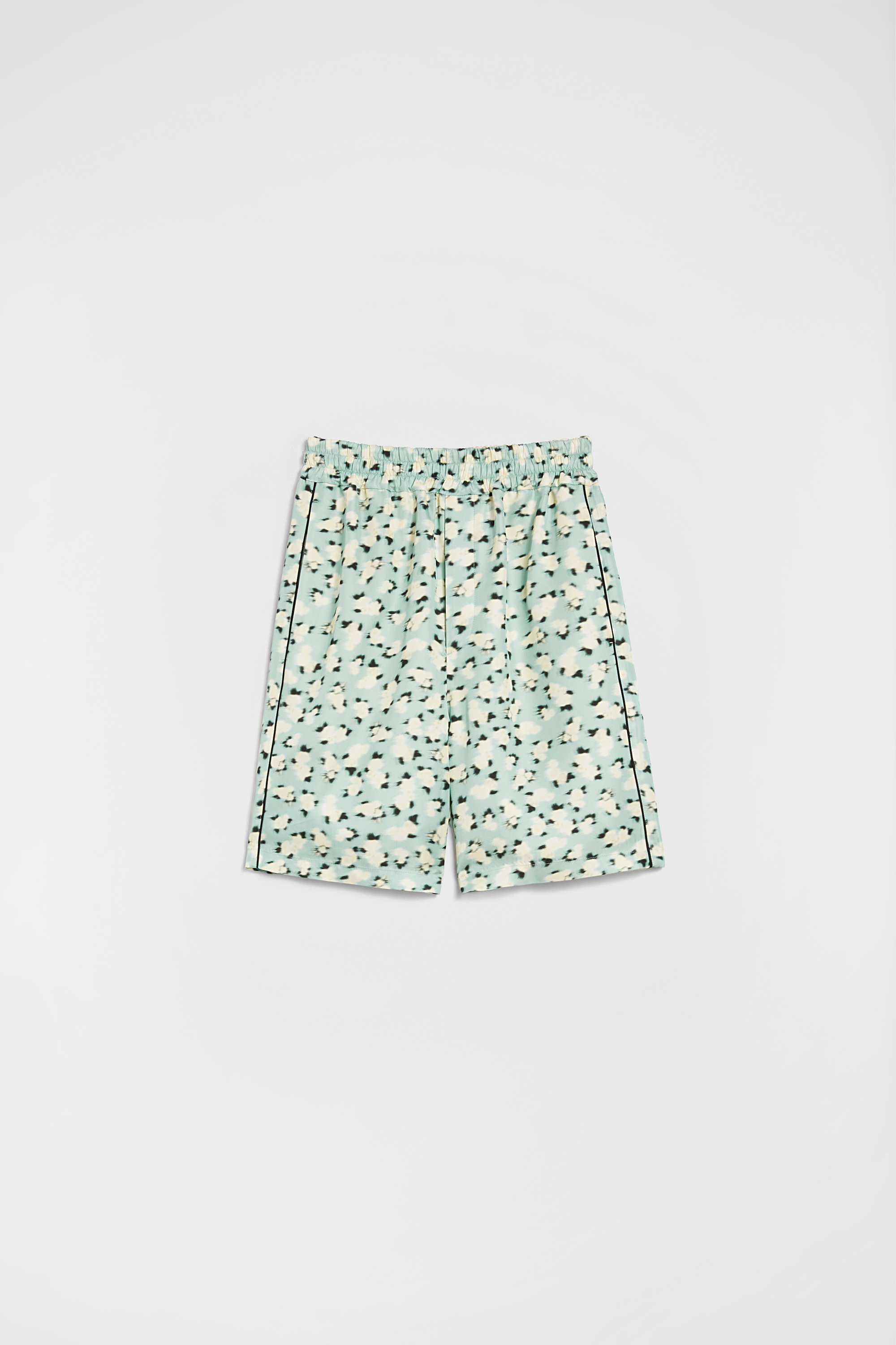 Fluid Viscose Printed Shorts - Trousers - Image 8
