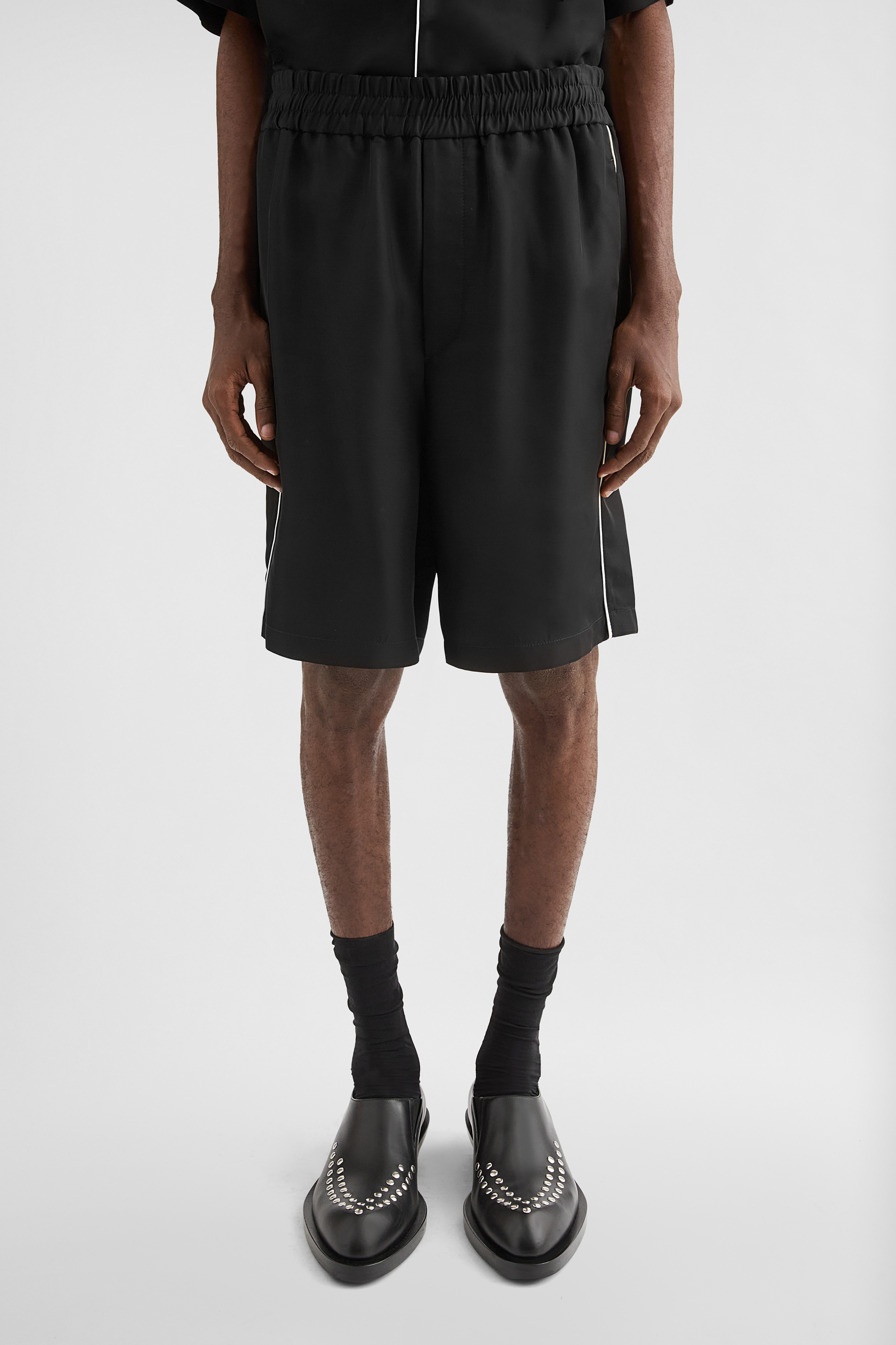 Fluid Viscose Shorts - Trousers - Image 2