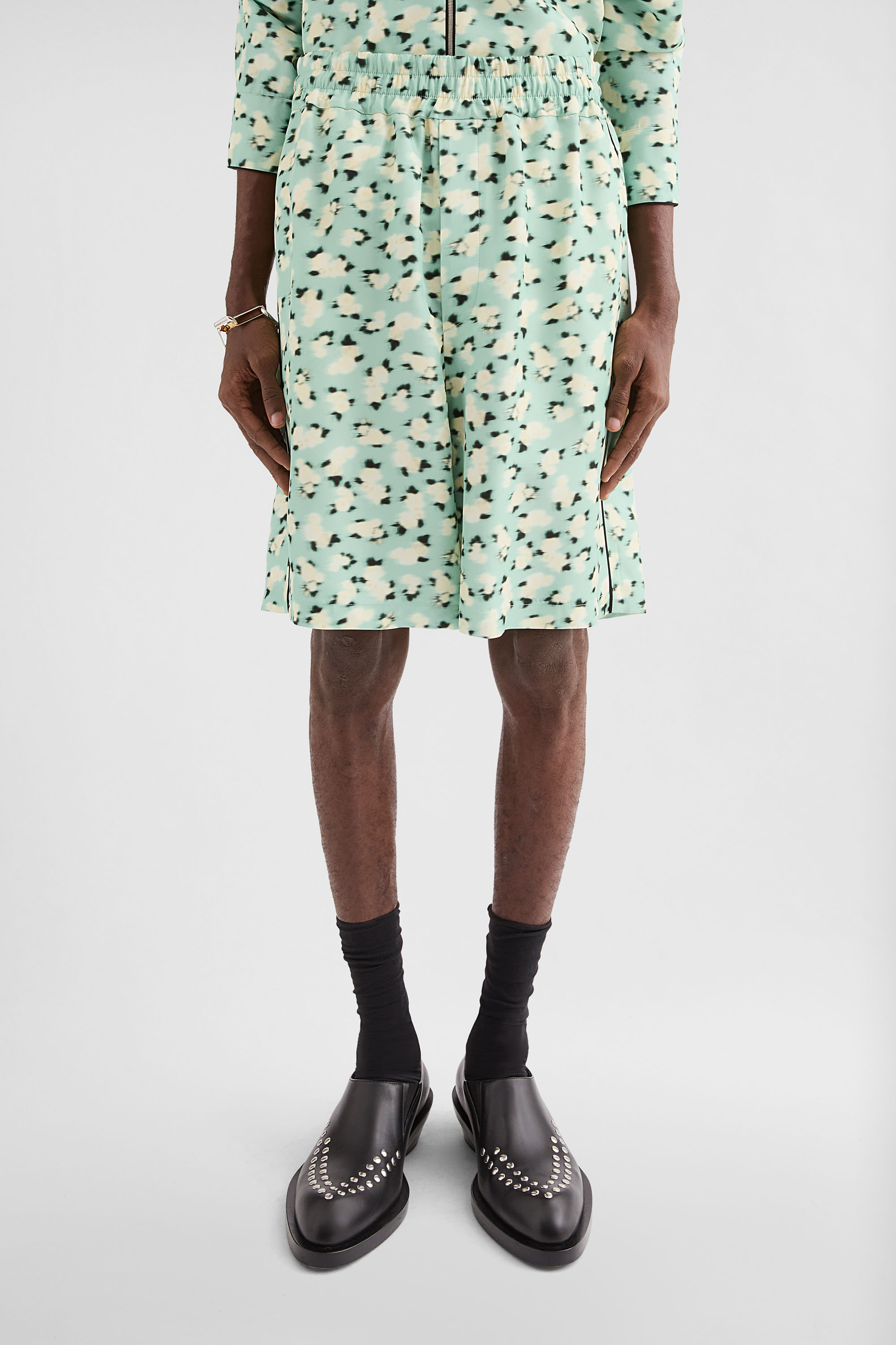 Fluid Viscose Printed Shorts - Trousers - Image 2
